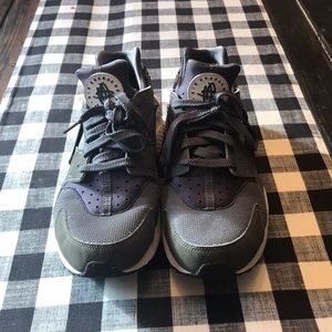 Nike Huarache . Size 9.5 men.